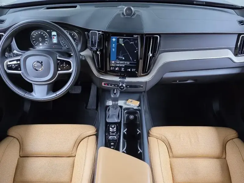 2018 Volvo XC60 с пробегом 106 891 км