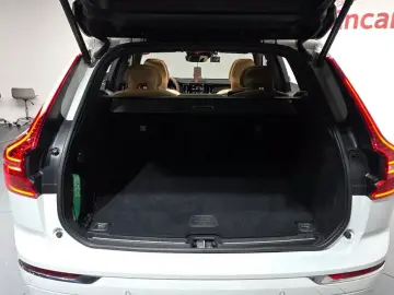 2021 Volvo XC60 с пробегом 22 548 км