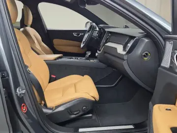 2018 Volvo XC60 с пробегом 106 891 км