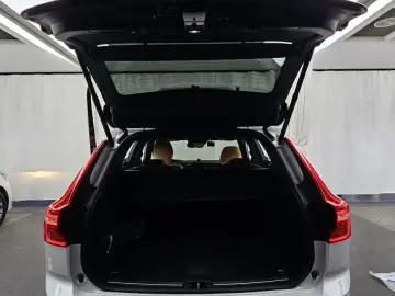 2019 Volvo XC60 с пробегом 72 380 км
