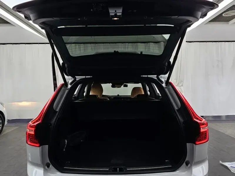 2019 Volvo XC60 с пробегом 72 380 км
