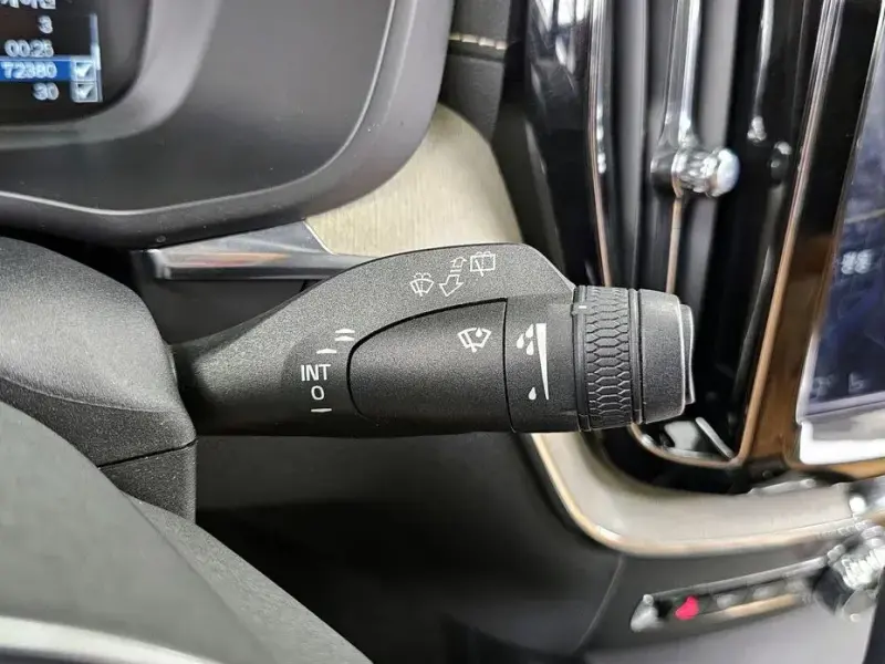 2019 Volvo XC60 с пробегом 72 380 км