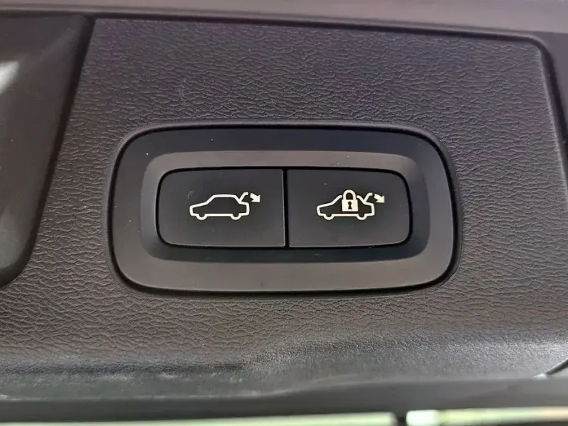 2019 Volvo XC60 с пробегом 72 380 км