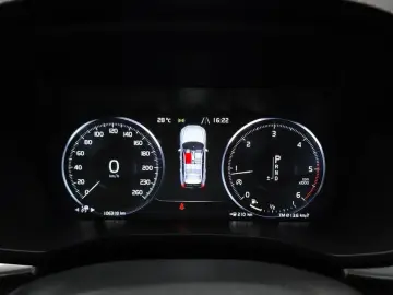 2018 Volvo XC60 с пробегом 106 318 км