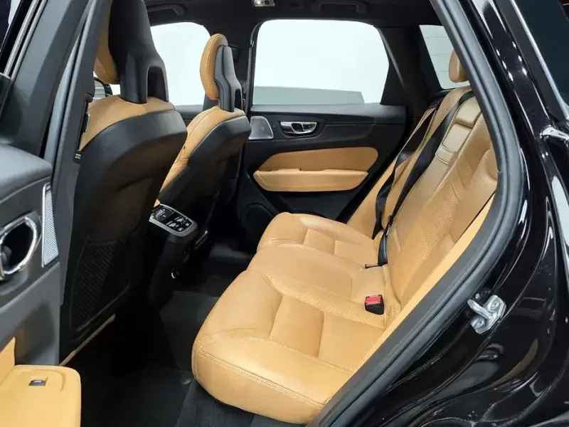 2018 Volvo XC60 с пробегом 106 318 км