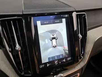 2018 Volvo XC60 с пробегом 106 318 км