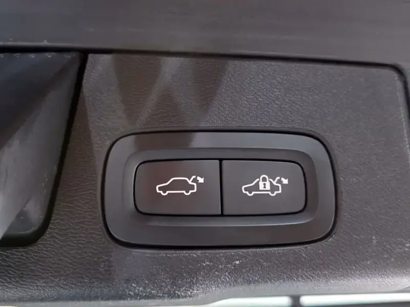 2018 Volvo XC60 с пробегом 106 318 км
