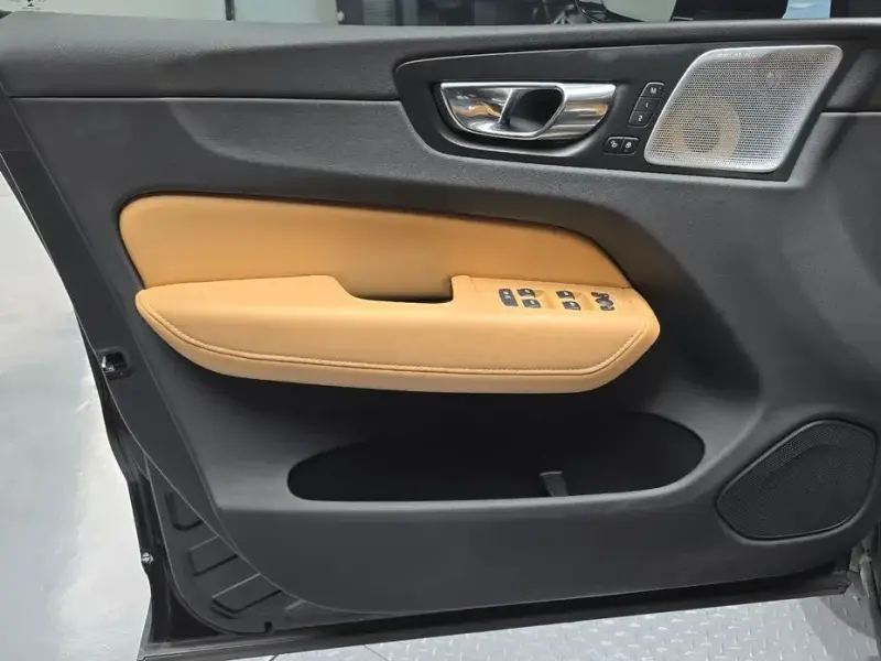 2018 Volvo XC60 с пробегом 106 318 км
