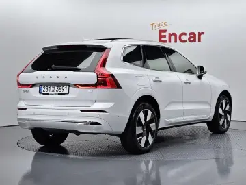 2024 Volvo XC60 с пробегом 13 390 км