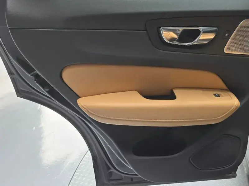 2018 Volvo XC60 с пробегом 106 318 км