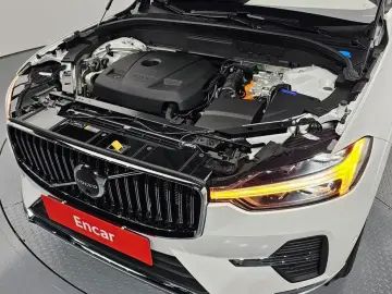 2024 Volvo XC60 с пробегом 13 390 км