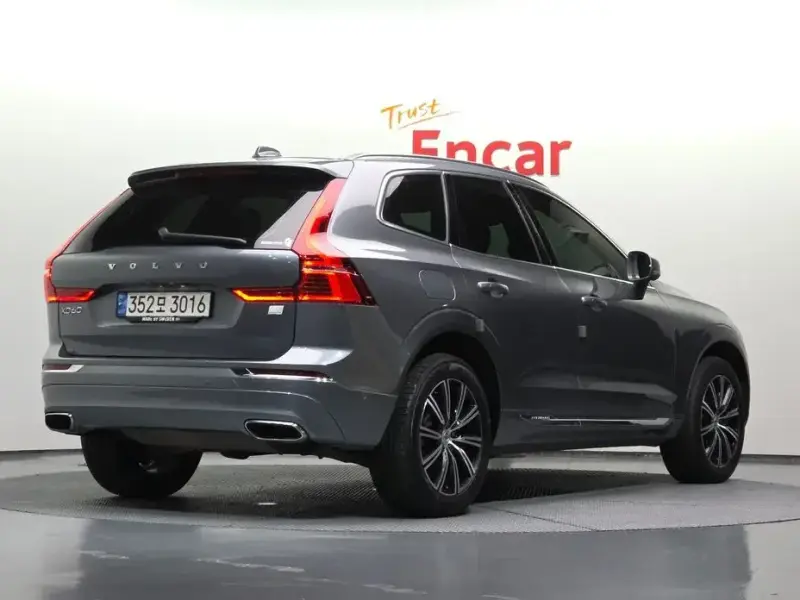2021 Volvo XC60 с пробегом 151 471 км