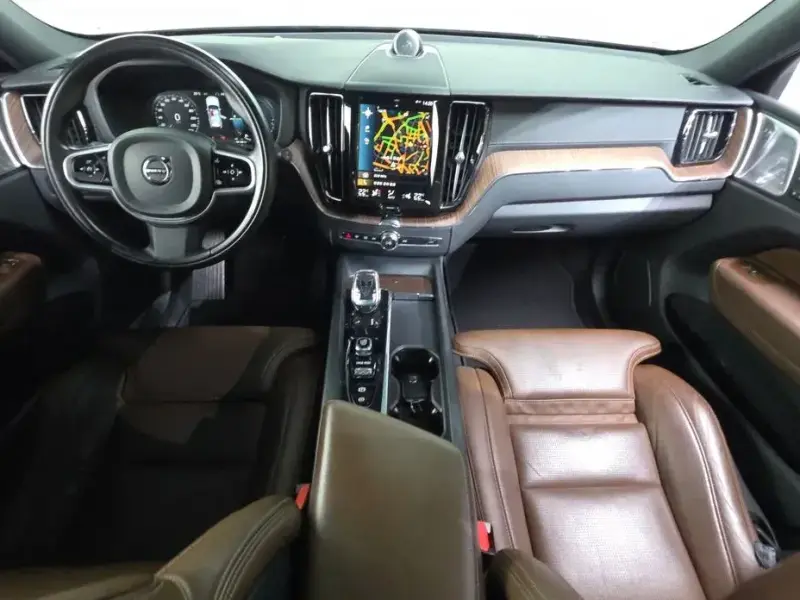 2021 Volvo XC60 с пробегом 151 471 км