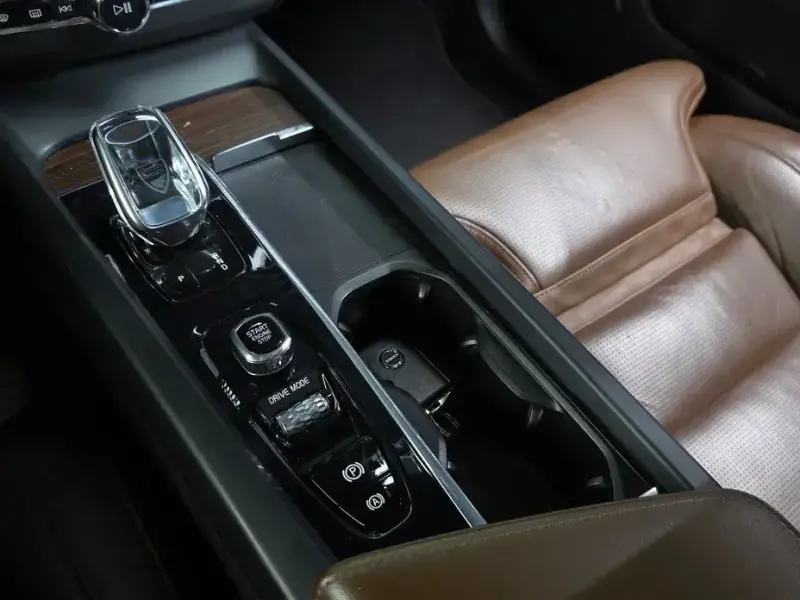 2021 Volvo XC60 с пробегом 151 471 км