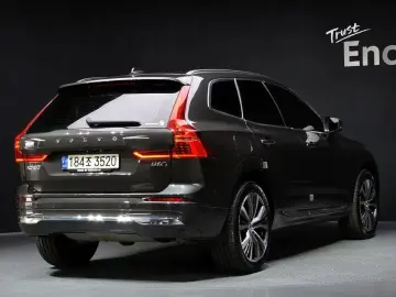 2022 Volvo XC60 с пробегом 74 312 км