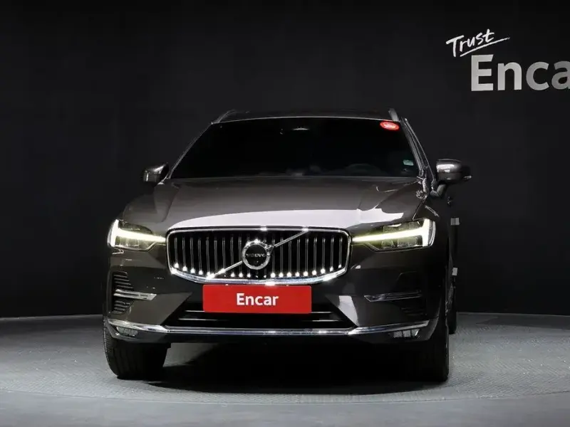 2022 Volvo XC60 с пробегом 74 312 км