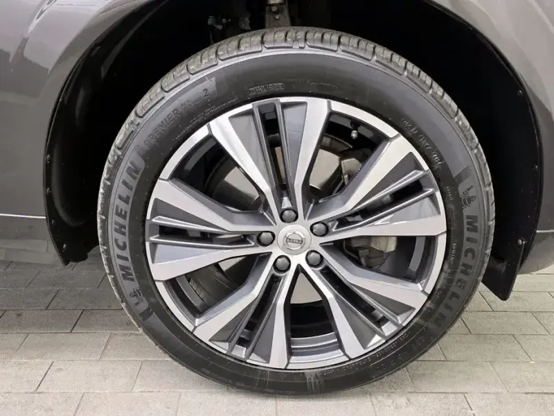2022 Volvo XC60 с пробегом 74 312 км