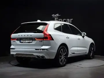 2021 Volvo XC60 с пробегом 61 230 км