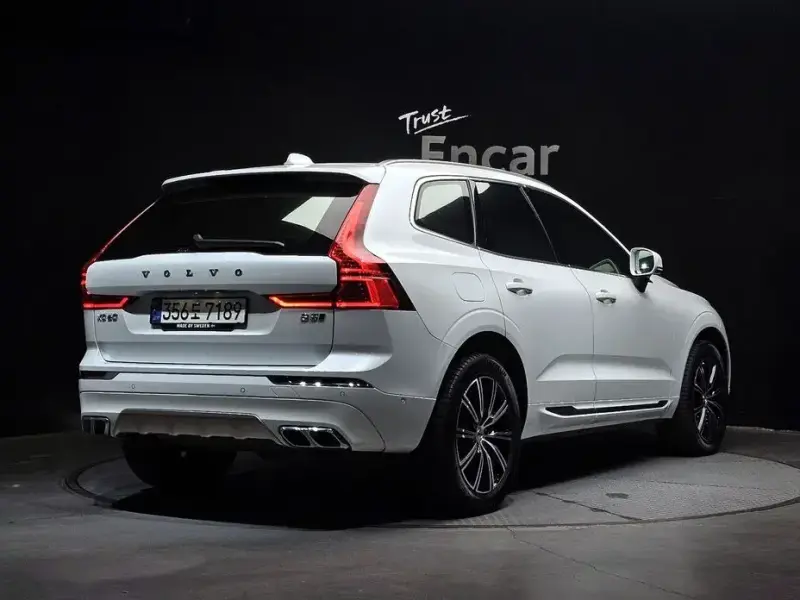 2021 Volvo XC60 с пробегом 61 230 км
