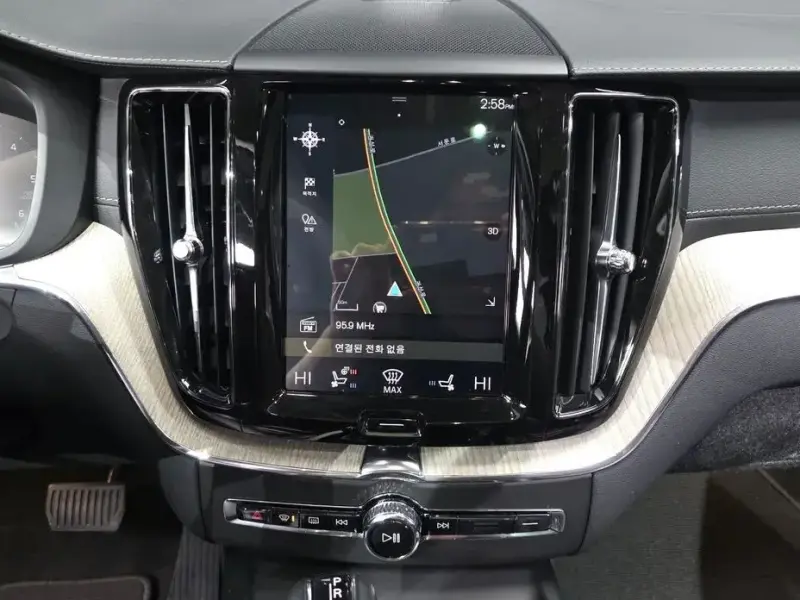 2019 Volvo XC60 с пробегом 103 815 км