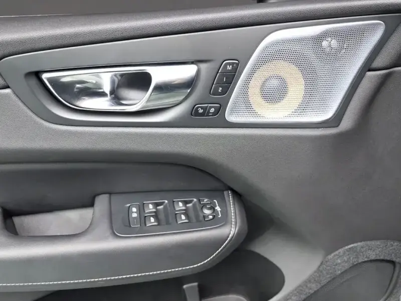 2019 Volvo XC60 с пробегом 103 815 км