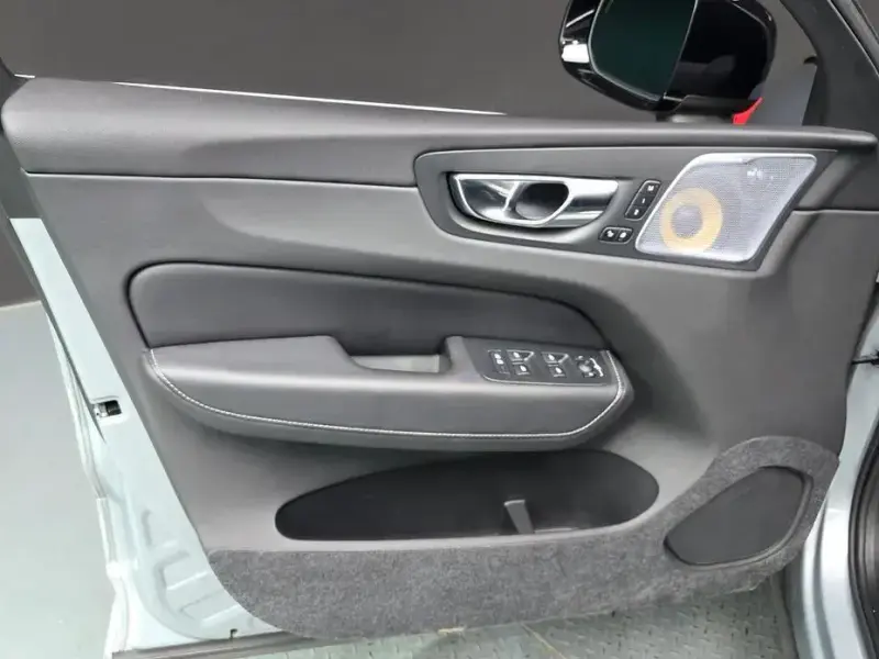 2019 Volvo XC60 с пробегом 103 815 км