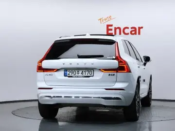 2022 Volvo XC60 с пробегом 50 595 км