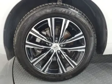 2022 Volvo XC60 с пробегом 50 595 км