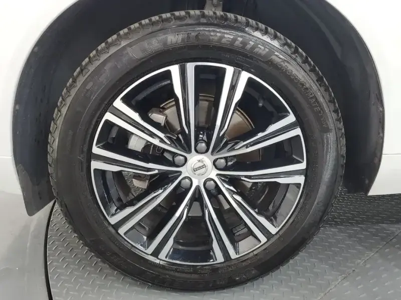 2022 Volvo XC60 с пробегом 50 595 км