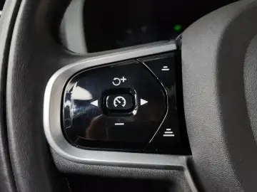 2022 Volvo XC60 с пробегом 50 595 км