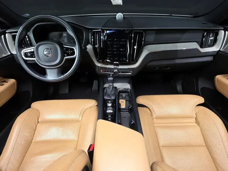 2020 Volvo XC60 с пробегом 112 703 км