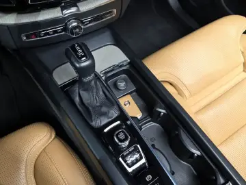 2020 Volvo XC60 с пробегом 112 703 км