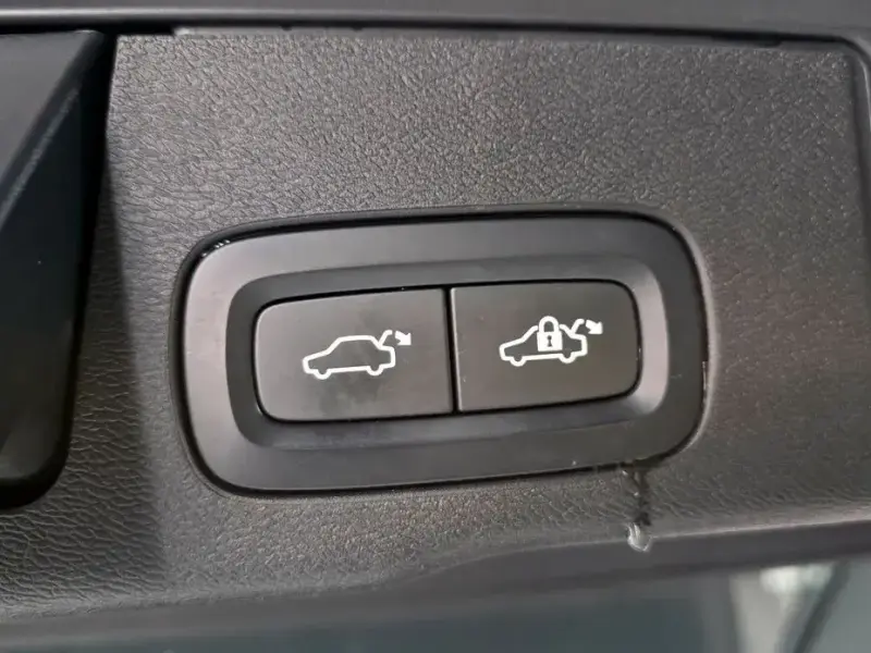 2020 Volvo XC60 с пробегом 112 703 км