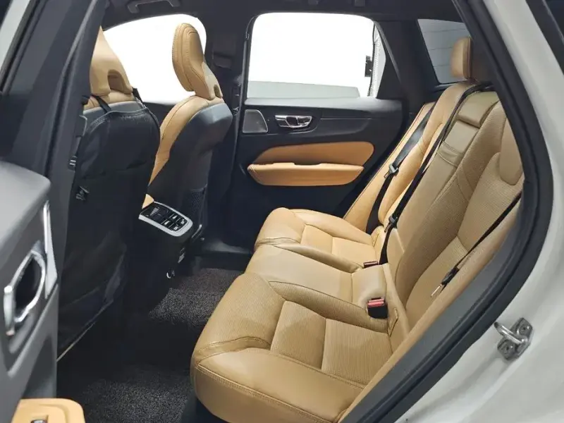 2019 Volvo XC60 с пробегом 60 185 км