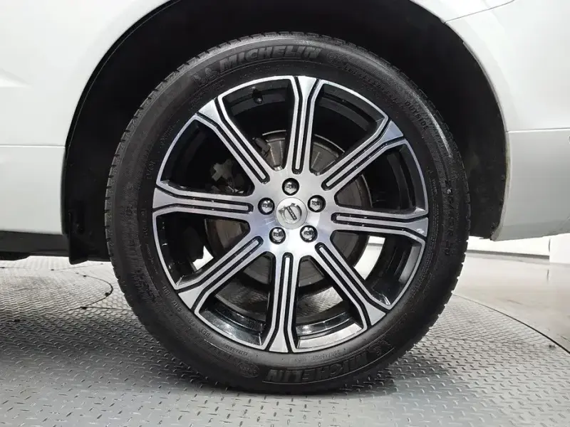 2019 Volvo XC60 с пробегом 50 835 км