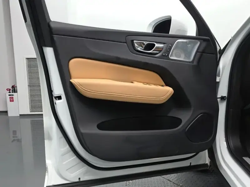 2019 Volvo XC60 с пробегом 50 835 км