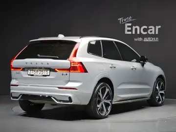 2022 Volvo XC60 с пробегом 70 728 км