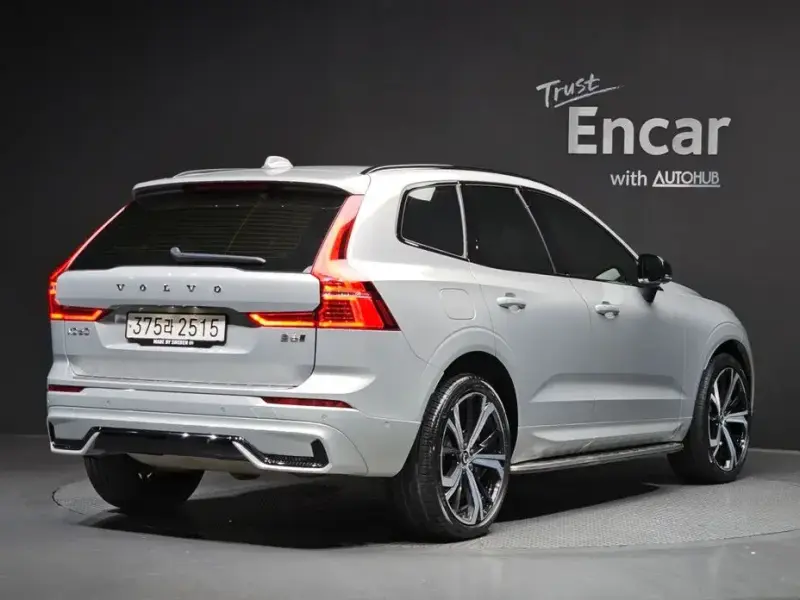 2022 Volvo XC60 с пробегом 70 728 км