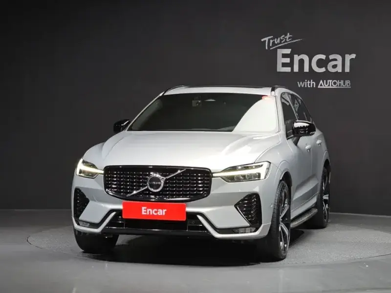 2022 Volvo XC60 с пробегом 70 728 км