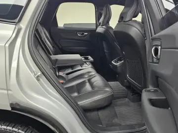 2022 Volvo XC60 с пробегом 70 728 км