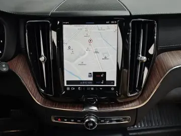 2023 Volvo XC60 с пробегом 24 111 км