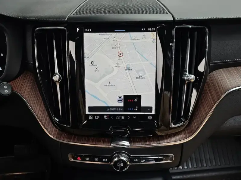 2023 Volvo XC60 с пробегом 24 111 км
