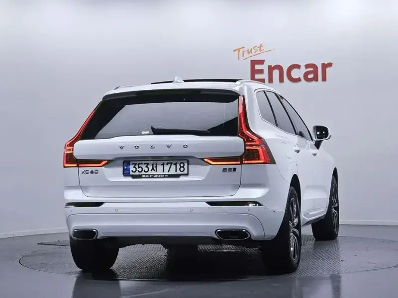 2021 Volvo XC60 с пробегом 84 825 км