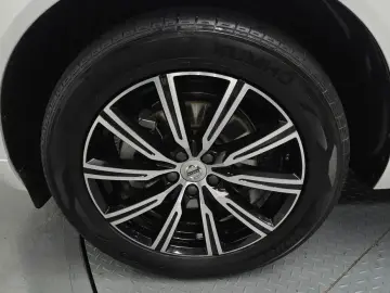 2021 Volvo XC60 с пробегом 84 825 км