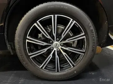 2020 Volvo XC60 с пробегом 38 830 км