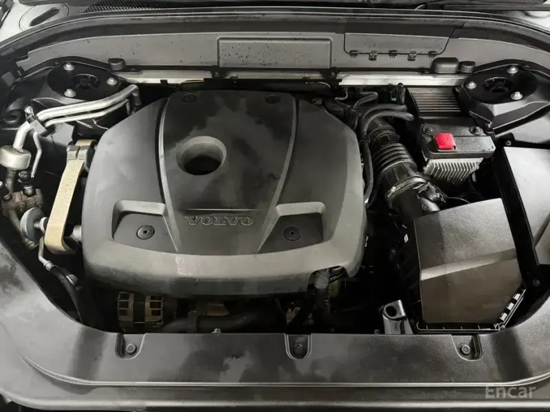 2020 Volvo XC60 с пробегом 38 830 км
