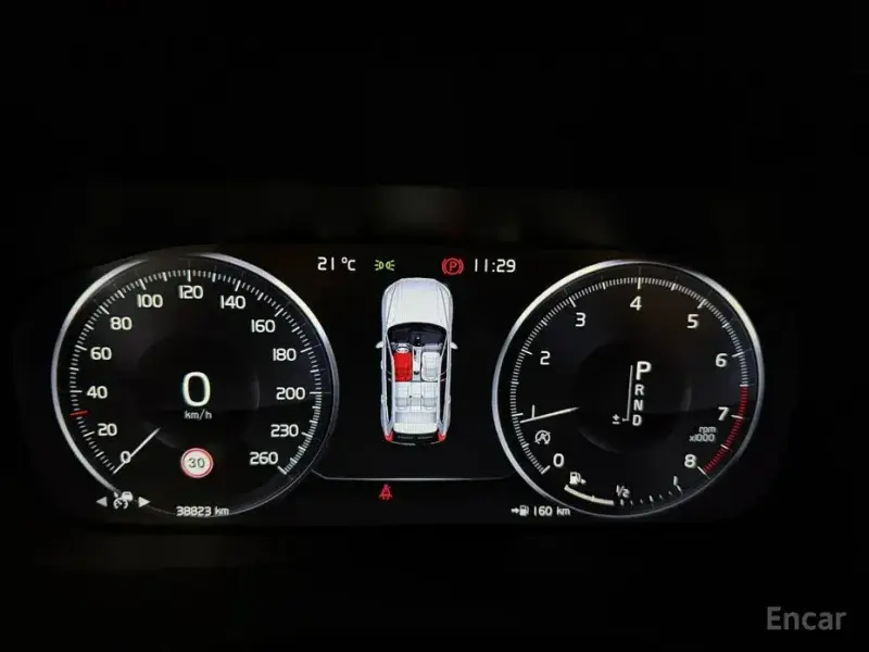 2020 Volvo XC60 с пробегом 38 830 км