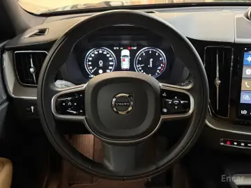 2020 Volvo XC60 с пробегом 38 830 км