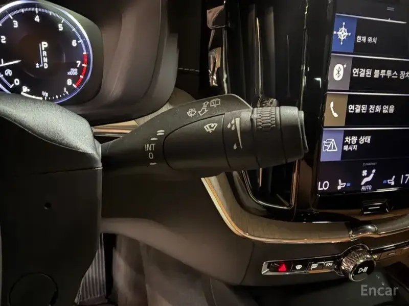 2020 Volvo XC60 с пробегом 38 830 км