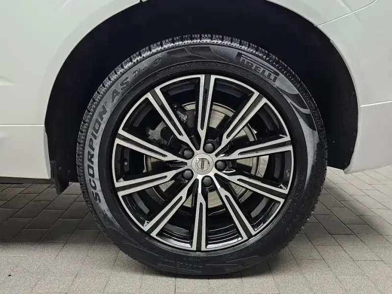 2019 Volvo XC60 с пробегом 44 511 км
